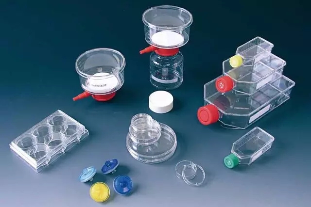 超净工作台是细胞培养实验室中必不可少的